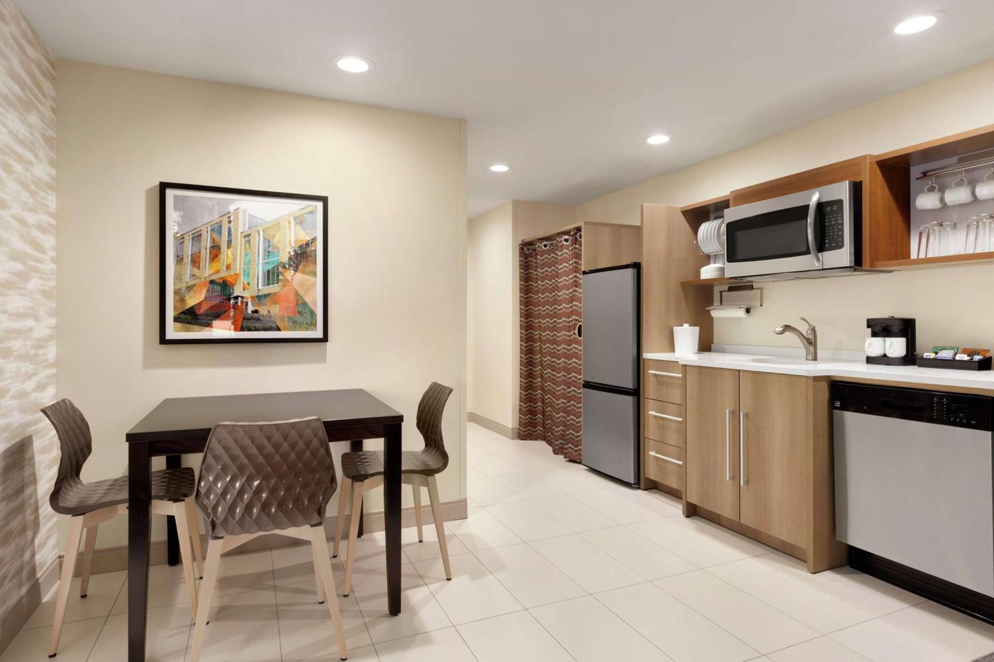 Home2 Suites By Hilton New Brunswick, Nj Exterior foto